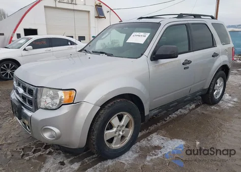 2010 Ford Escape Xlt from USA, damaged, VIN 1FMCU9D74AKC72355